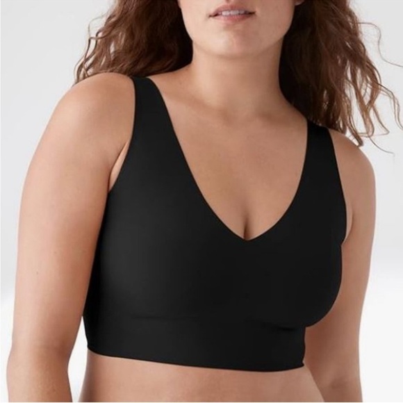 True & Co Black True Body V Neck Wireless Bra - Picture 1 of 9